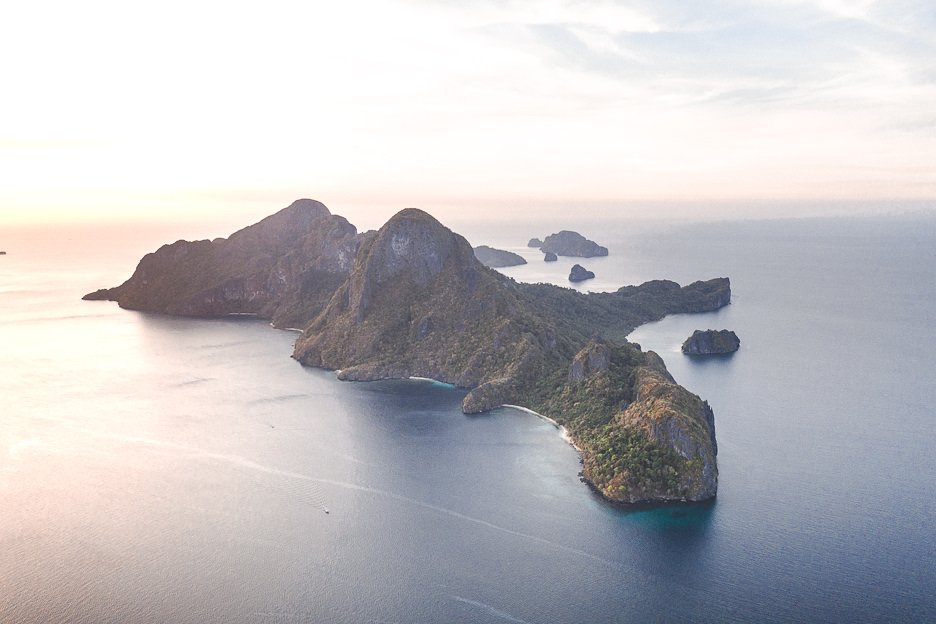 Amazing aerial view of Cadlao Island at sunset, El Nido