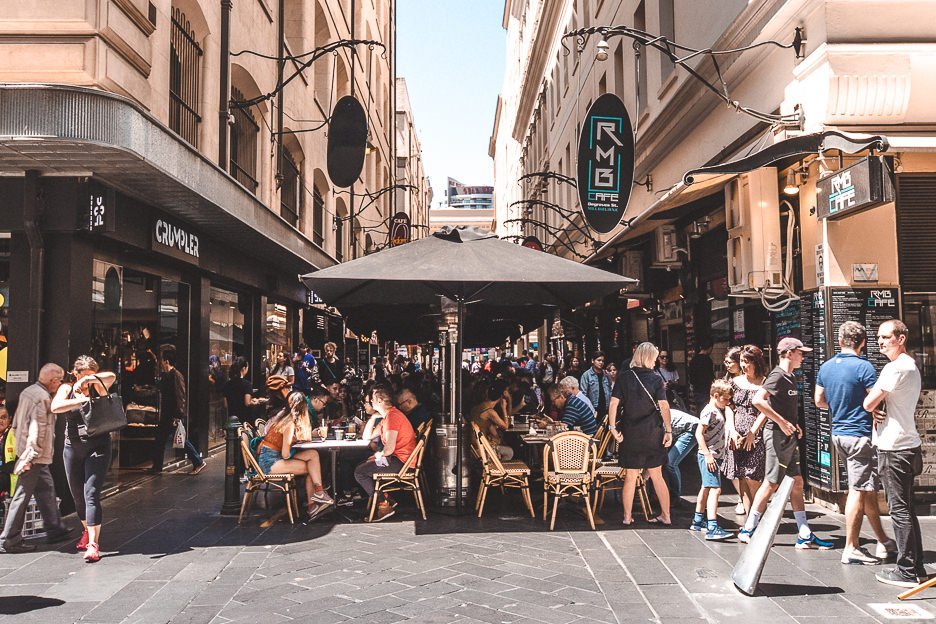 Outdoor cafes in Melbourne laneways - Melbourne Travel Guide
