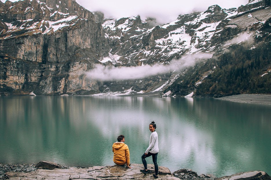 How to take good couple pictures - Ask a stranger or friend